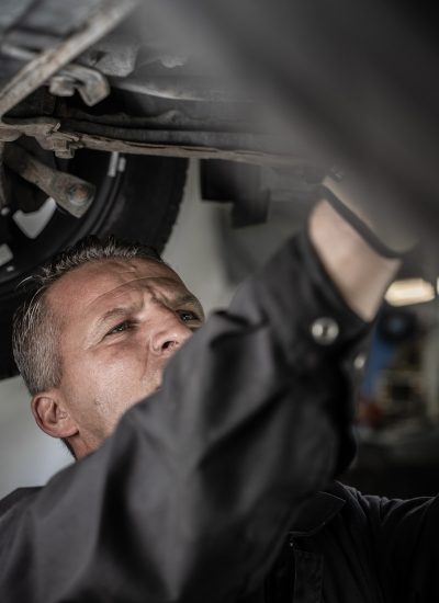 Servicios - Reparación de automóviles y bicicletas en Girona